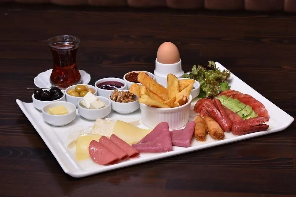 Rotana Hotel Resort Istanbul